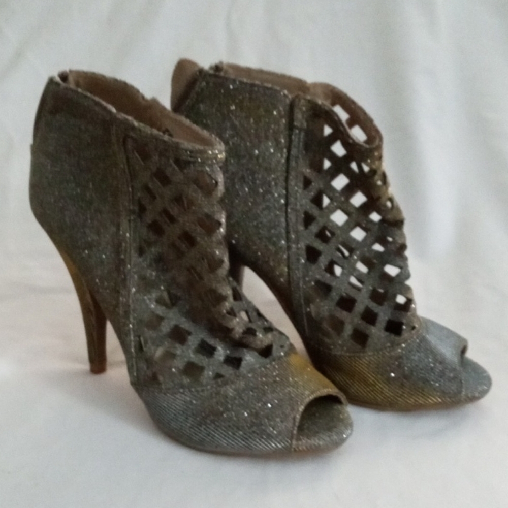 Christian Siriano Glitter Lattice Peep-Toe Heels